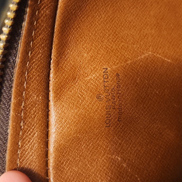 Louis Vuitton Marley Bandouliere Crossbody bag🤎 - Picture 11 of 13